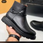 بوت زنانه چرم طبیعی گاوی طرح اراسته