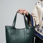 کیف چرم زنانه تمام چرم طبیعی گاوی اوا